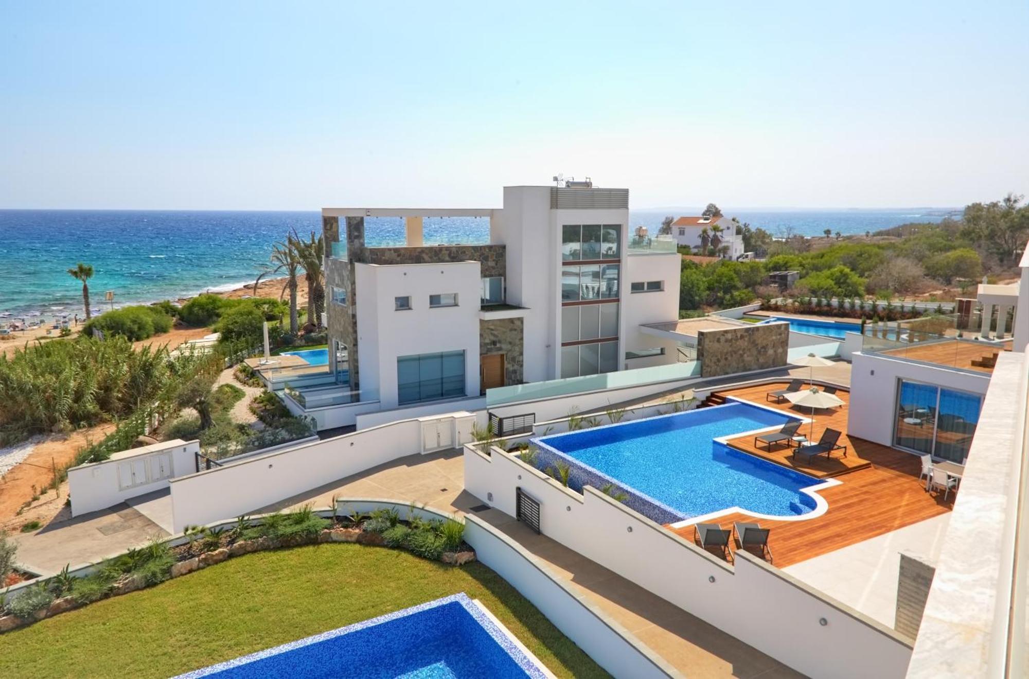 Beachfront Luxury Villa Idania Ayia Napa Ngoại thất bức ảnh