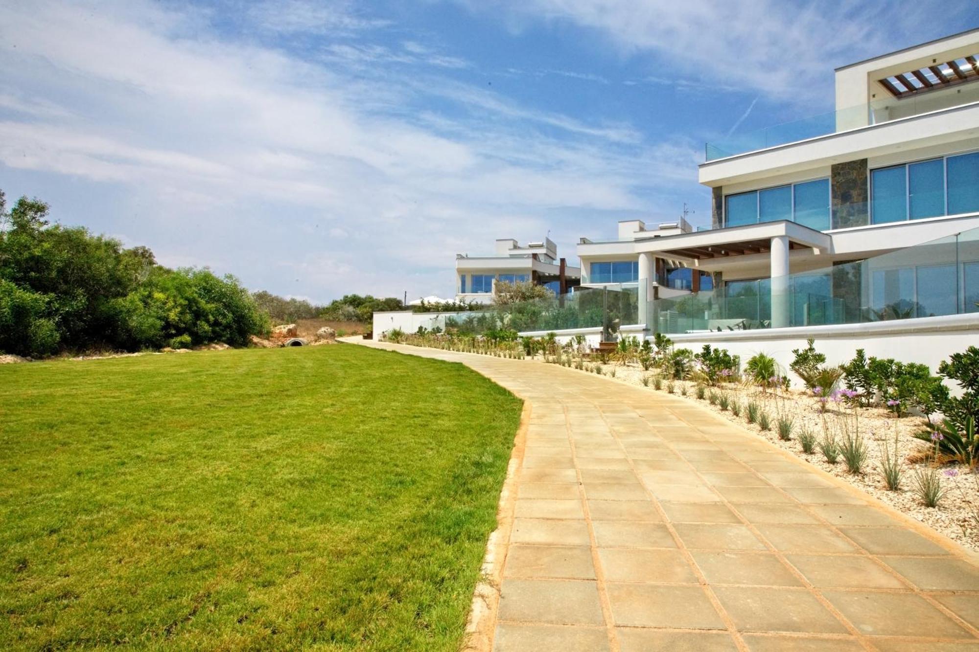 Beachfront Luxury Villa Idania Ayia Napa Ngoại thất bức ảnh