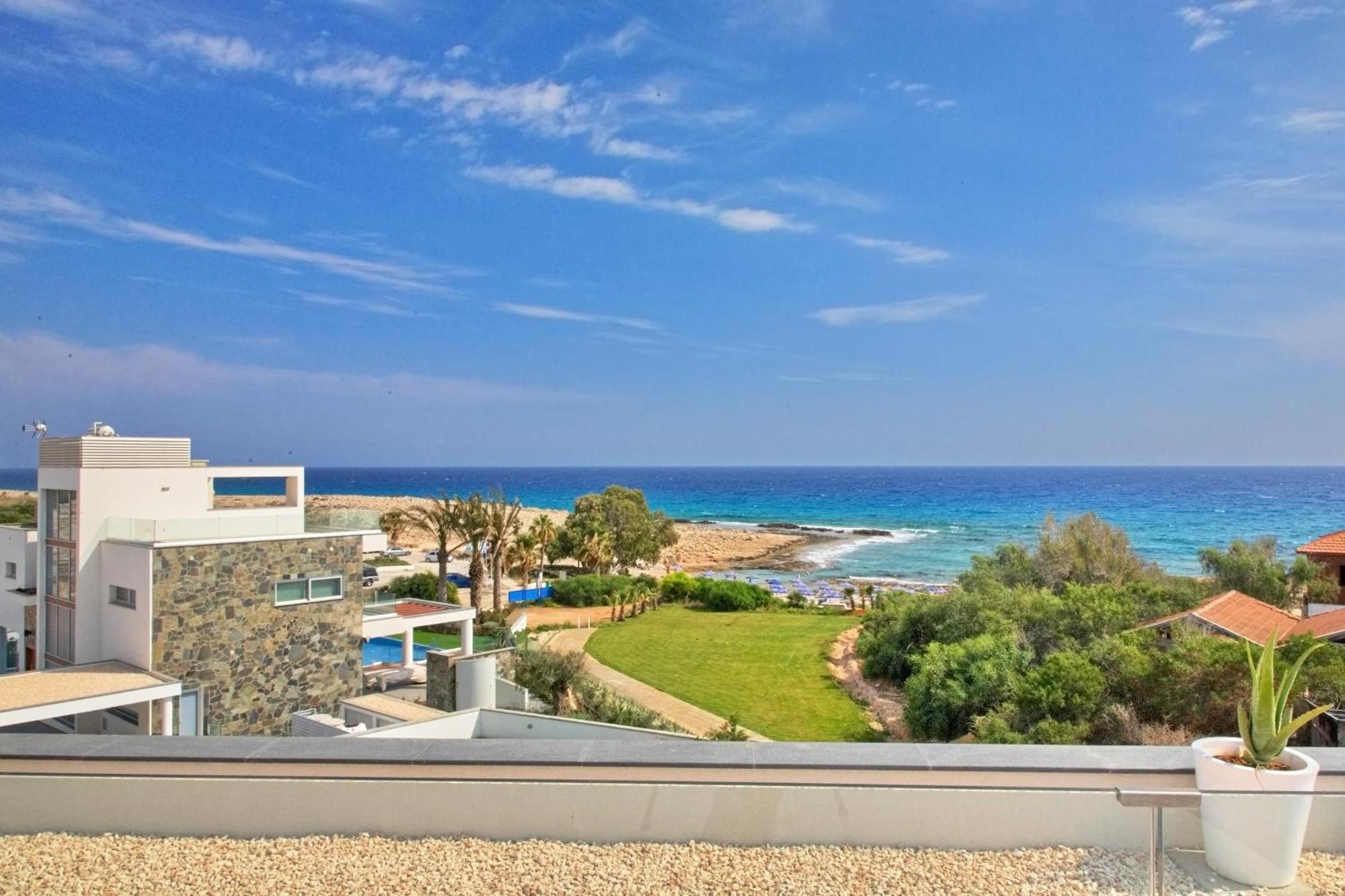Beachfront Luxury Villa Idania Ayia Napa Ngoại thất bức ảnh