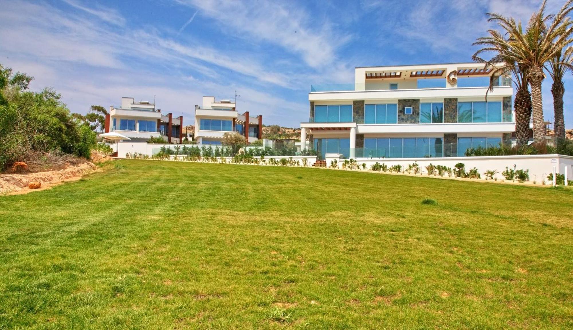 Beachfront Luxury Villa Idania Ayia Napa Ngoại thất bức ảnh