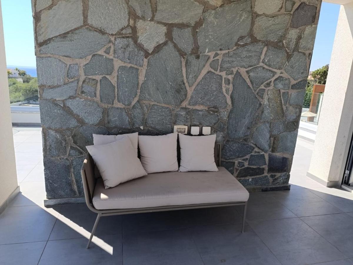 Beachfront Luxury Villa Idania Ayia Napa Ngoại thất bức ảnh