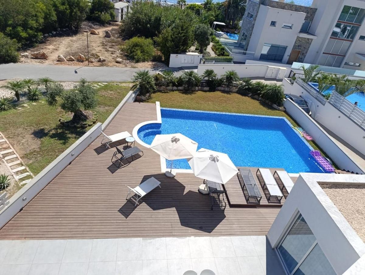 Beachfront Luxury Villa Idania Ayia Napa Ngoại thất bức ảnh
